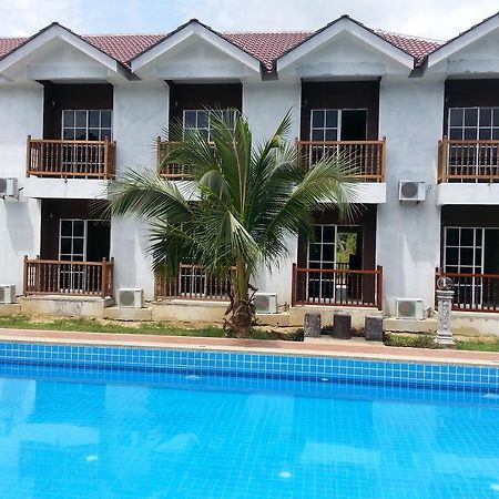 Mersing Beach Resort Exterior photo
